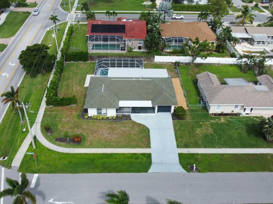 Elevated 1152 - Serene Family Friendly 4 Bed Pool Home マルコ・アイランド エクステリア 写真
